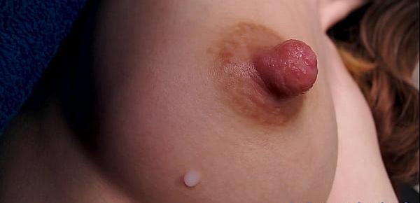  Soft nipples play with water